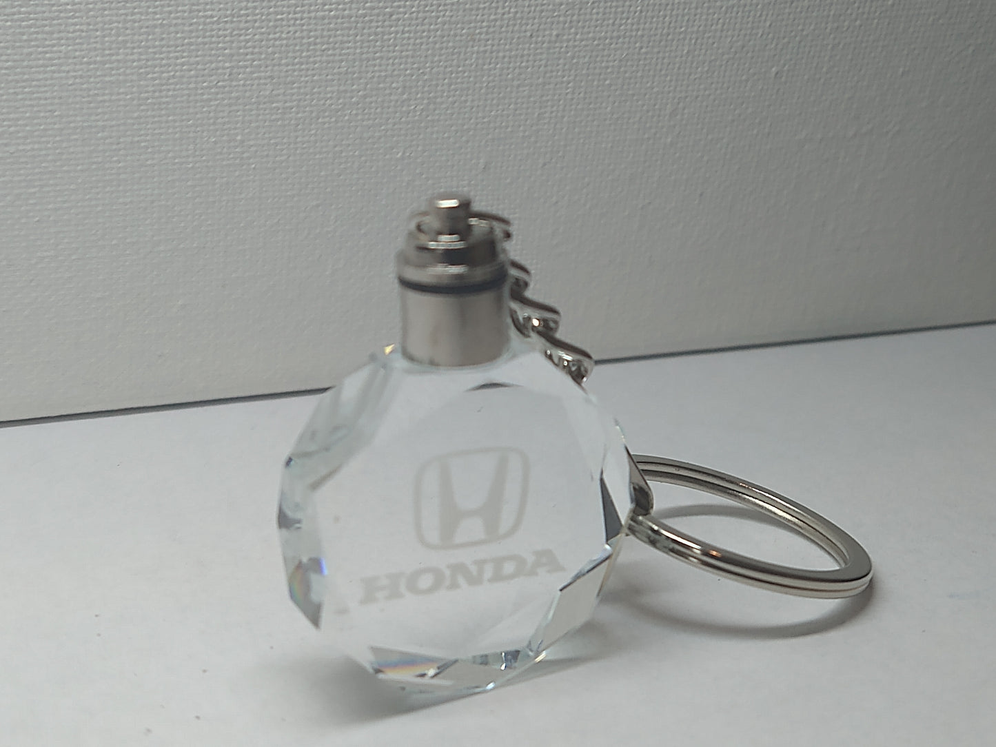 Customized Laser Engraved All Car with Logo Crystal Glass Keychain with Color Changing LED Lights (For Honda)!!