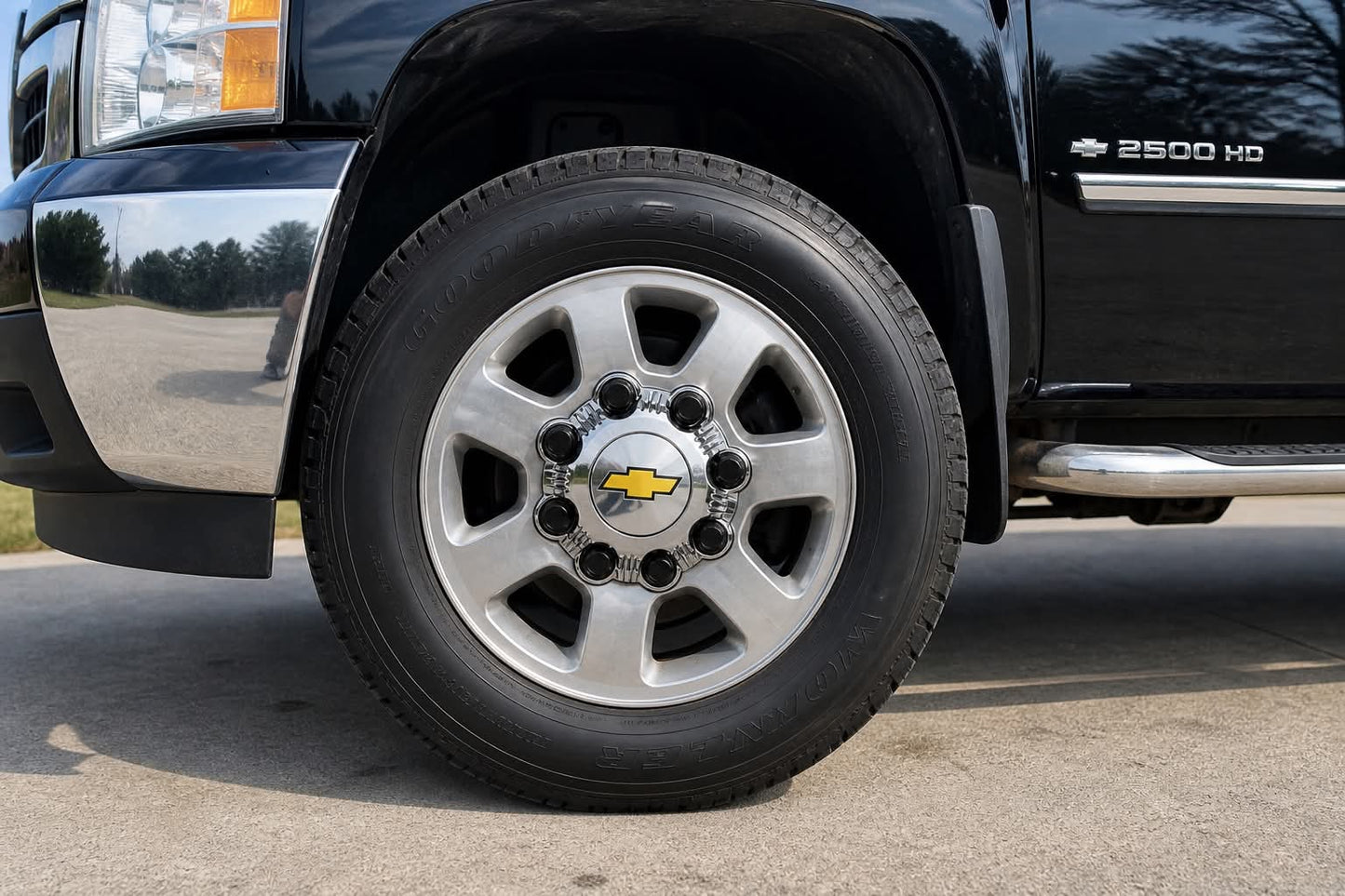 Wheel Center Caps Compatible with Chevy Silverado Tahoe Suburban Multiple Sizes