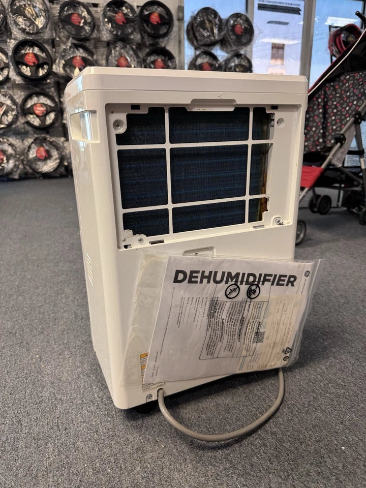 GE 35 Pint Dehumidifier 3000 Sq Ft Used Basement Bedroom Bathroom